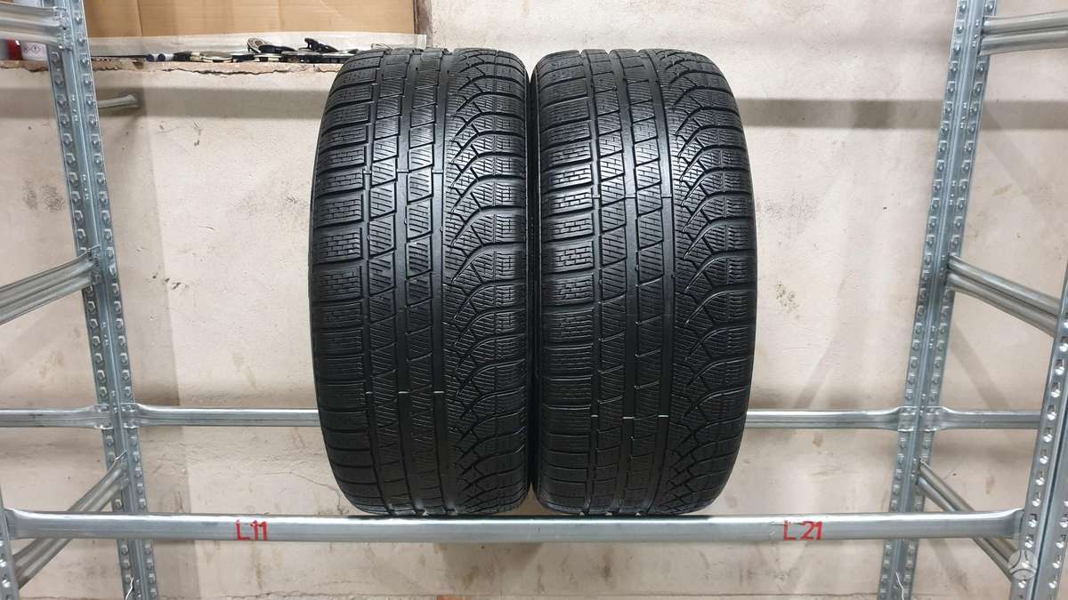 Pirelli PZero Winter, зимние 255/45 R19