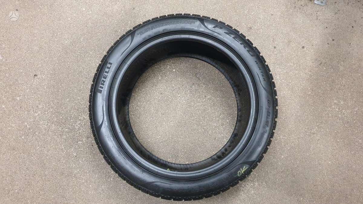 Pirelli PZero Winter, зимние 255/45 R19