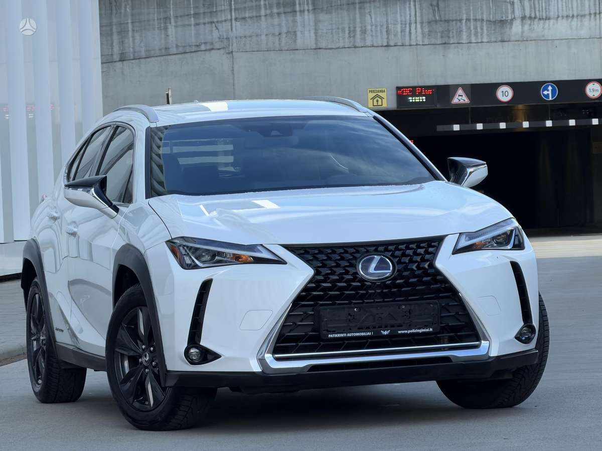 Lexus UX 250h