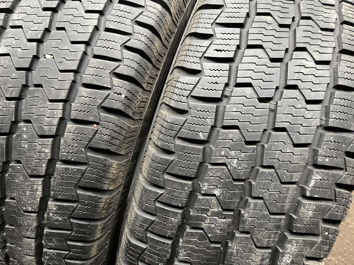 Continental VancoFourSeasons2, зимние 235/65 R16