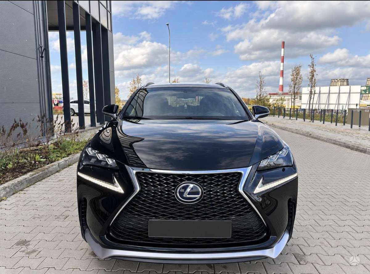 Lexus NX 300h