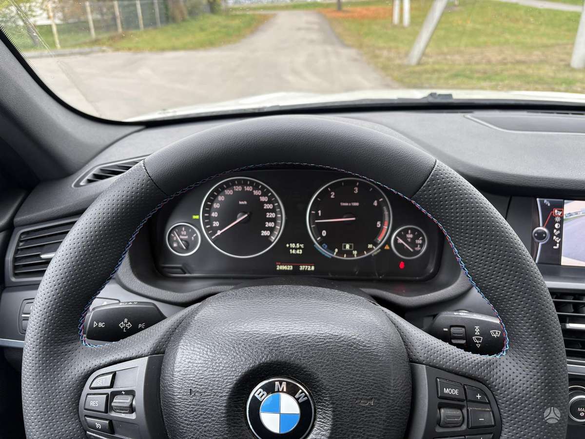 BMW X3, 3.0 l., off-road / crossover
