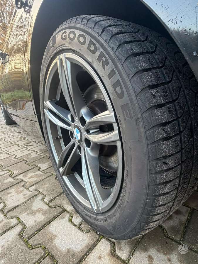 BMW 520, 2.0 l., Седан