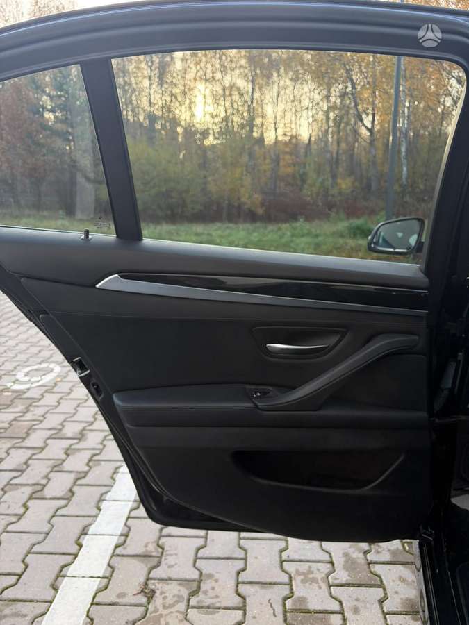 BMW 520, 2.0 l., Седан