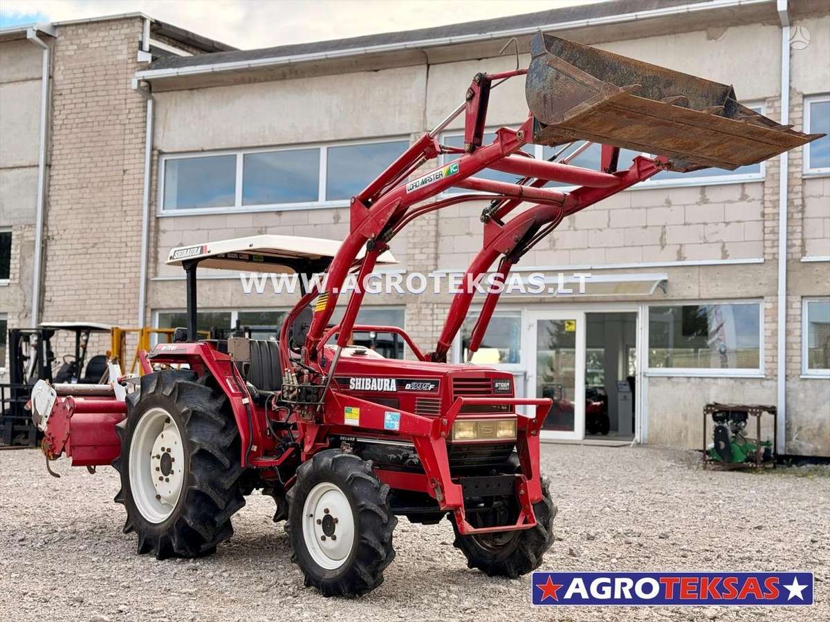 Kubota Įvairūs modeliai, тракторы