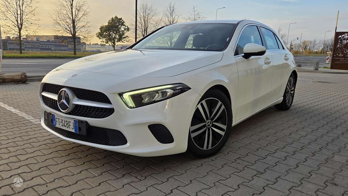 Mercedes-Benz A160
