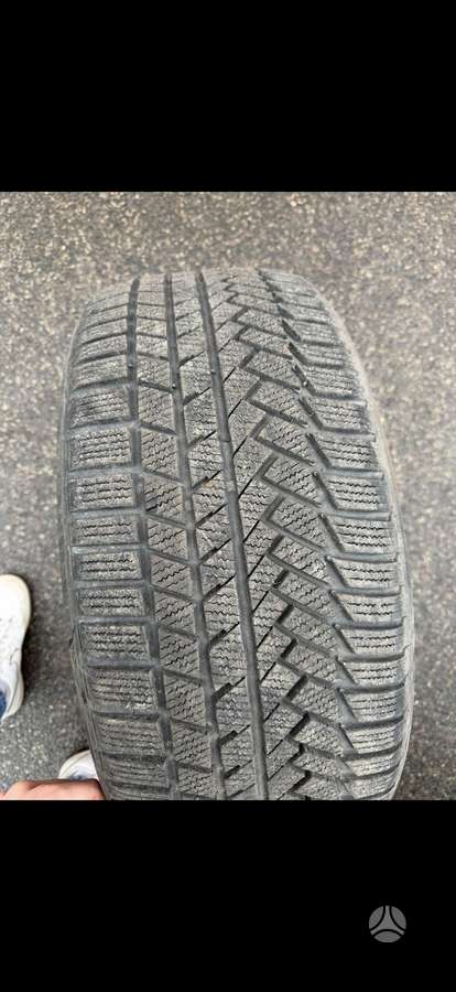 Continental, зимние 255/40 R21