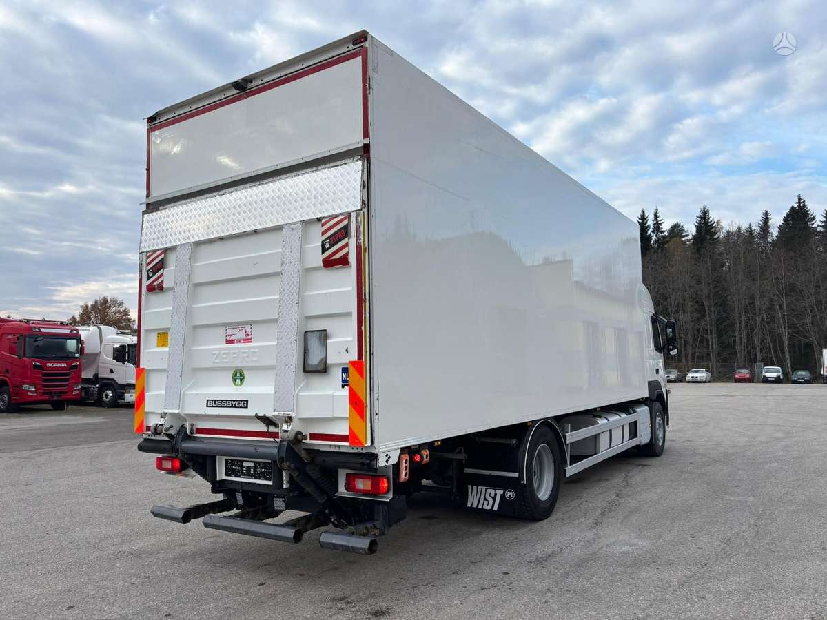 Volvo FM 330, box trucks / box vans