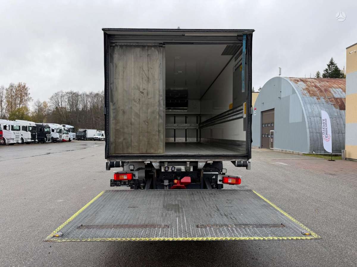 Volvo FM460, refrigerated trucks