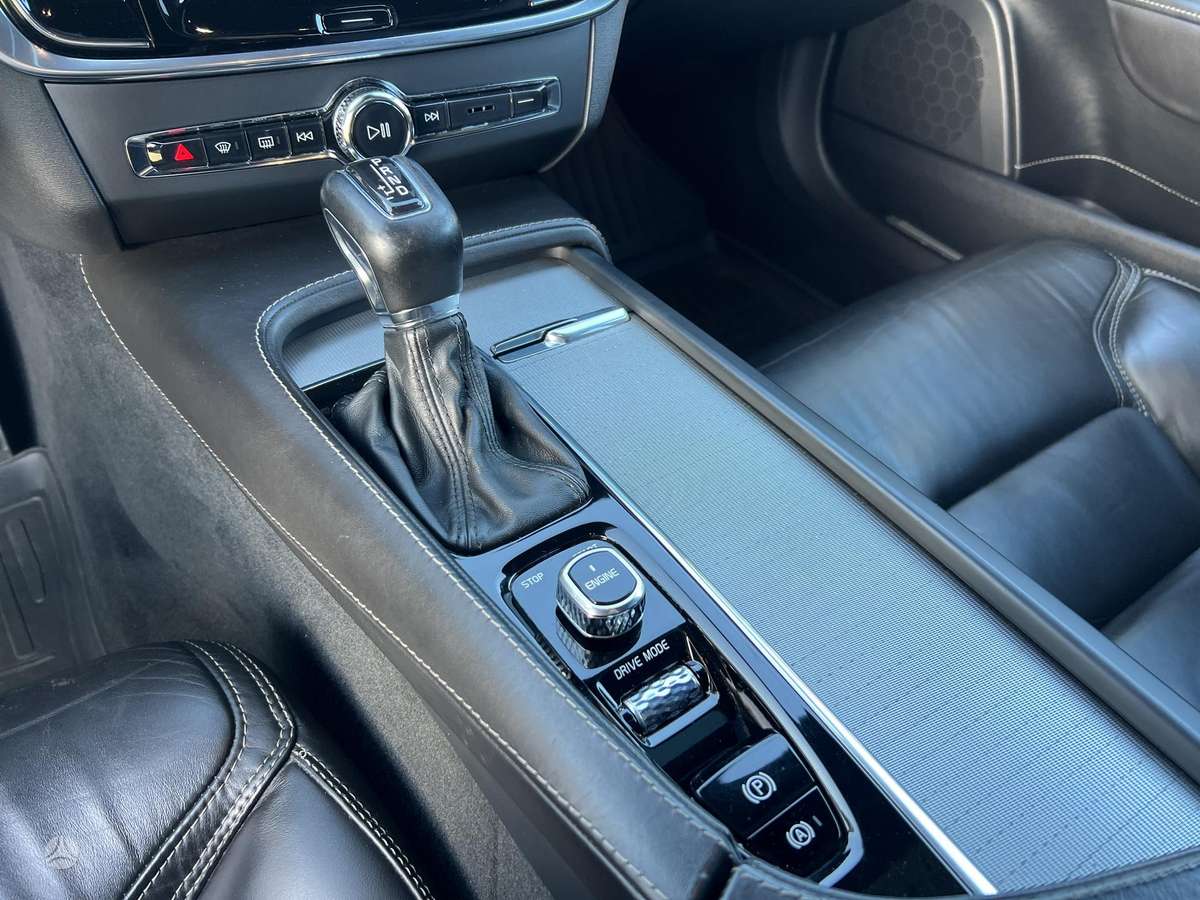 Volvo V90, 2.0 l., Универсал
