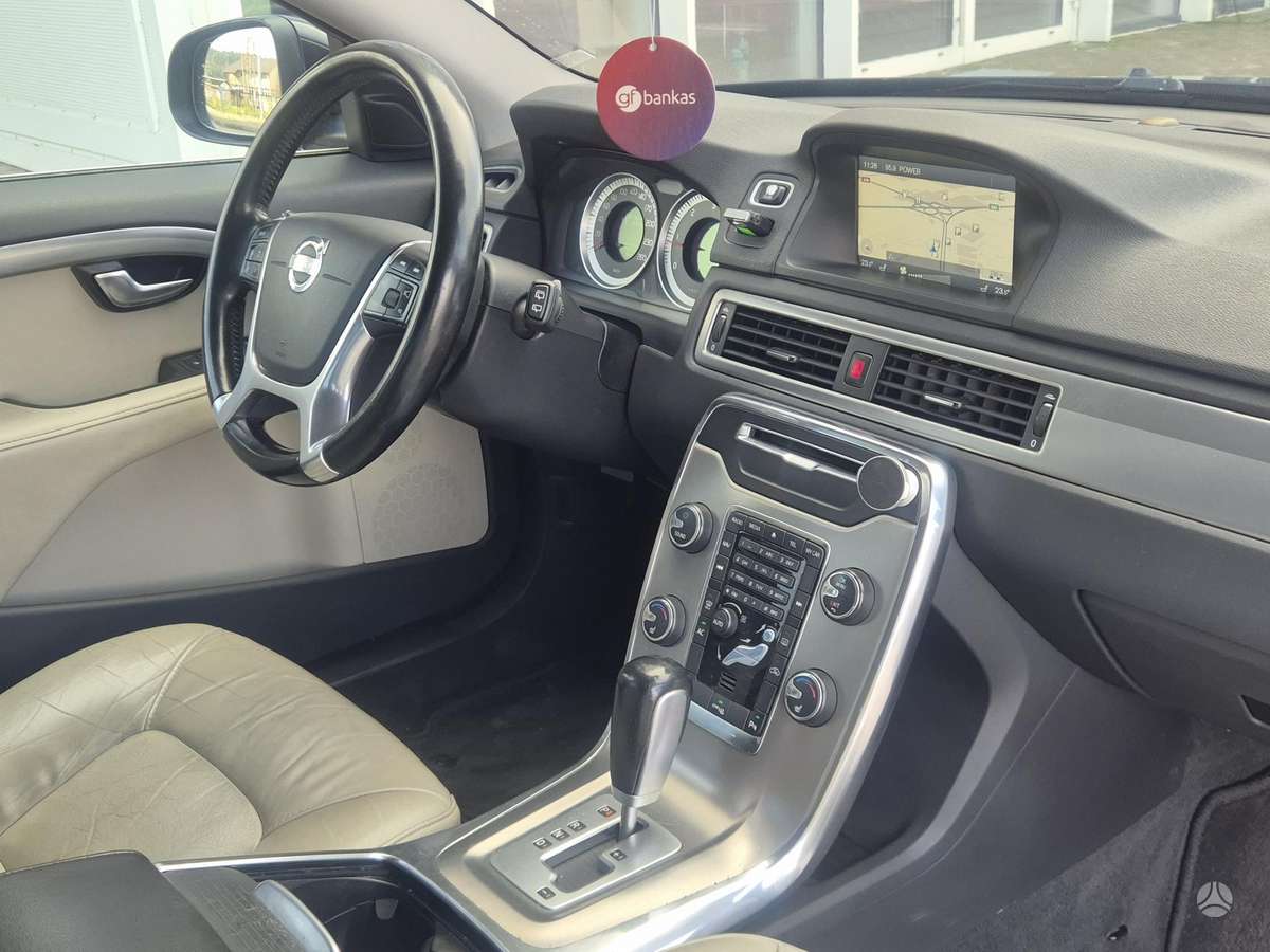 Volvo V70, 2.0 l., Универсал
