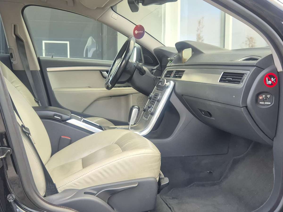 Volvo V70, 2.0 l., Универсал