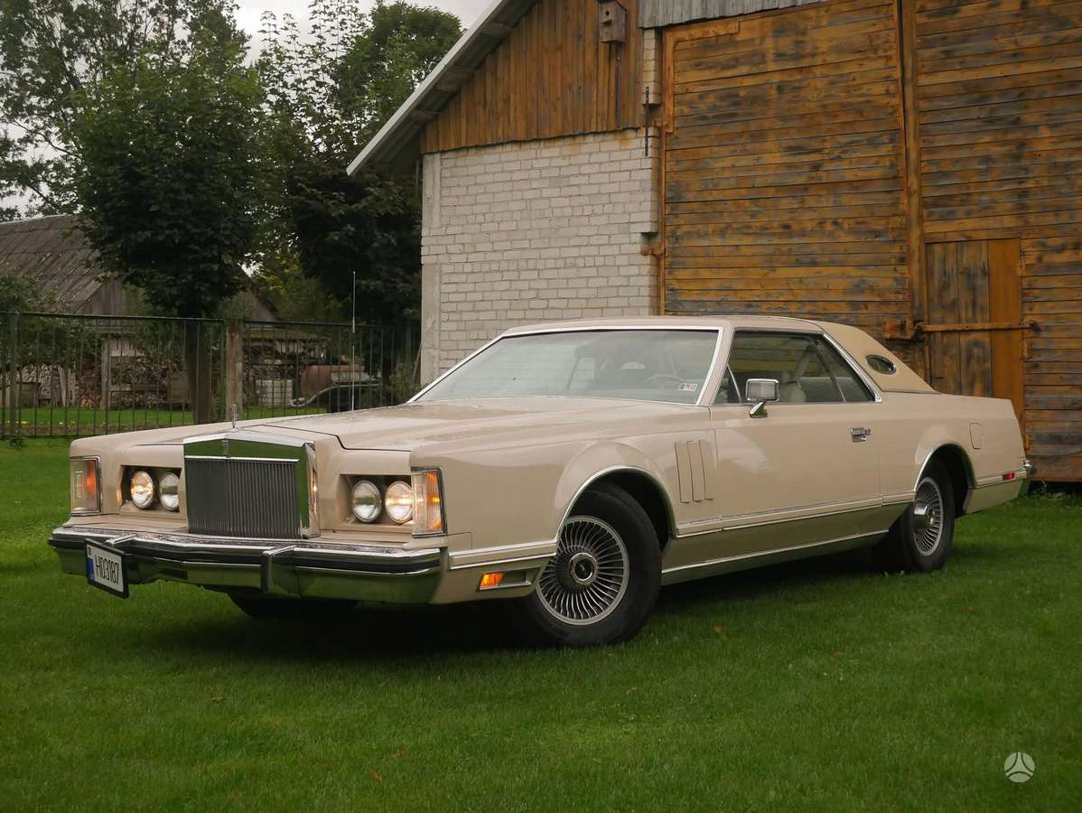 Lincoln Continental