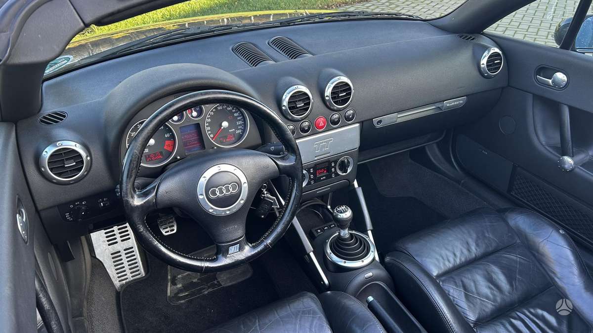 Audi TT, 1.8 l., convertible