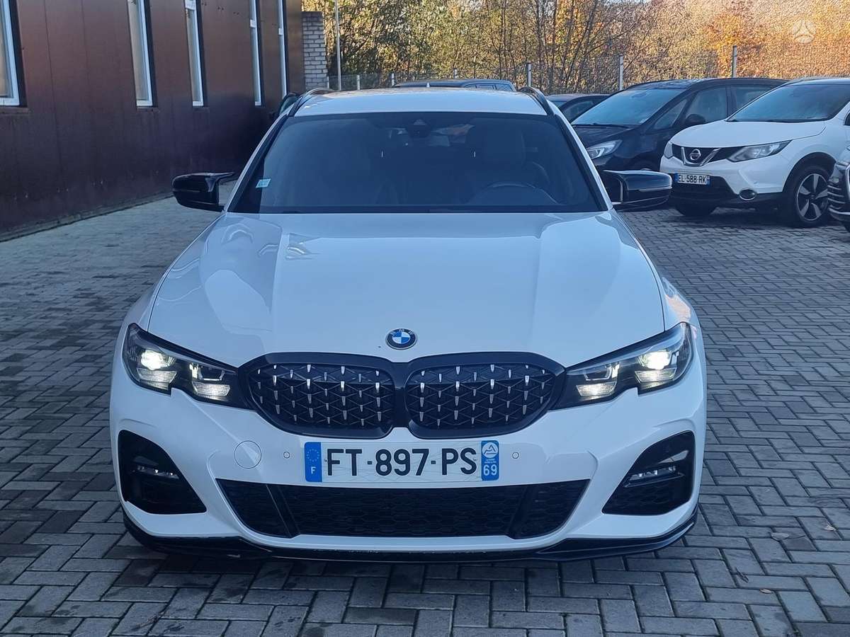 BMW 320