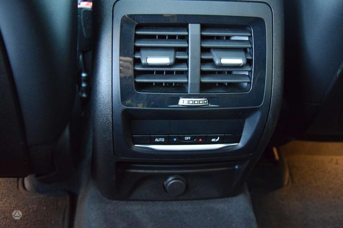 BMW X4, 2.0 l., off-road / crossover