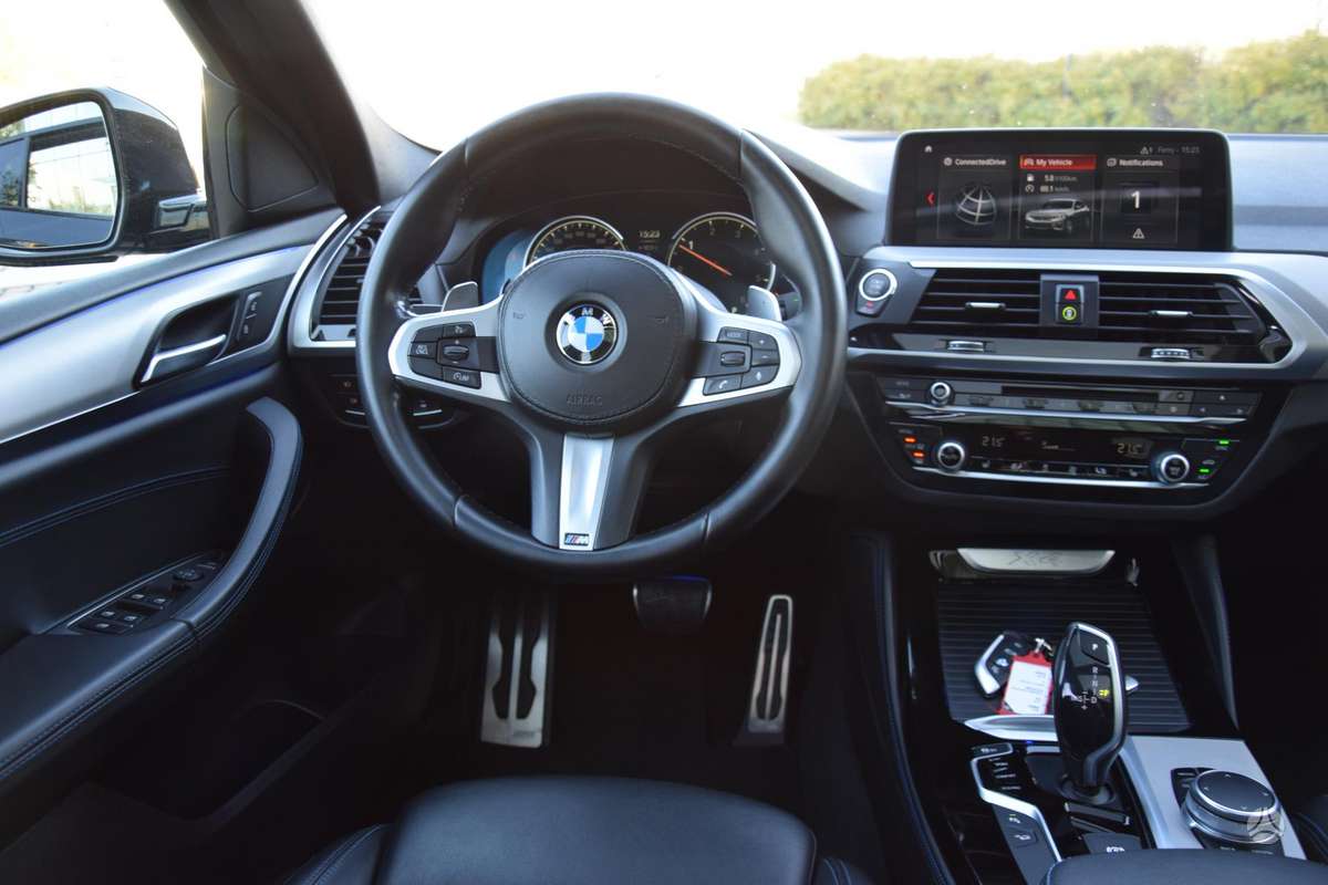 BMW X4, 2.0 l., off-road / crossover