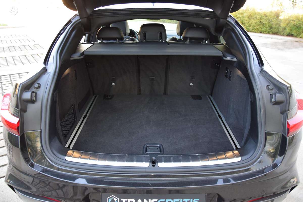 BMW X4, 2.0 l., off-road / crossover
