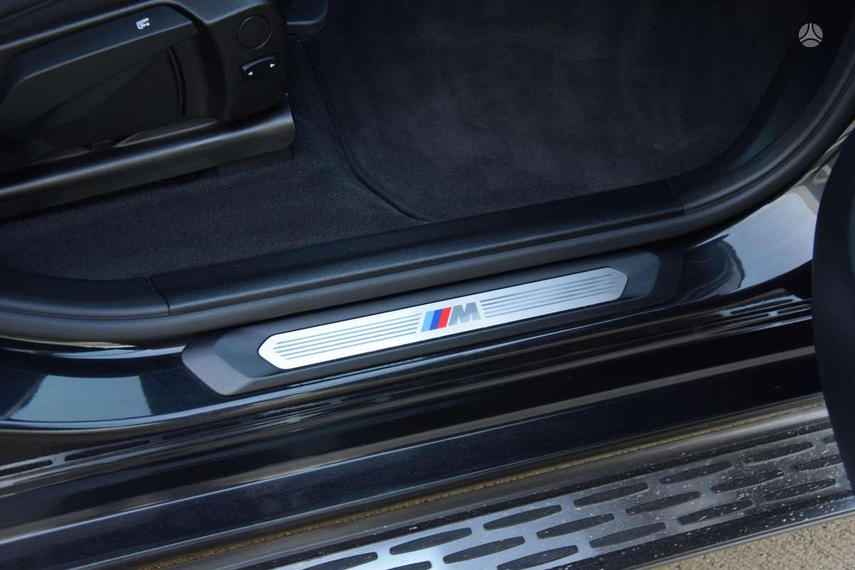 BMW X4, 2.0 l., off-road / crossover