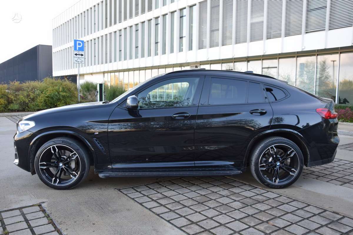 BMW X4, 2.0 l., off-road / crossover