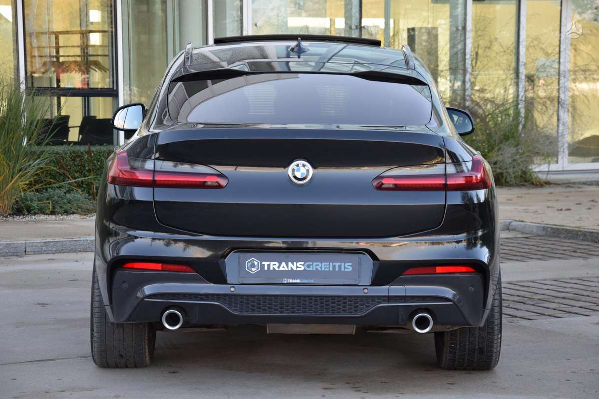 BMW X4, 2.0 l., off-road / crossover