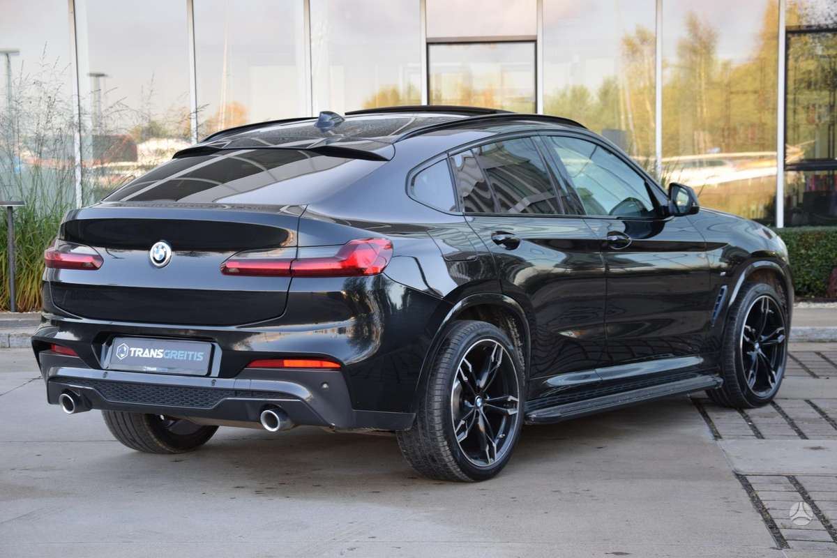 BMW X4, 2.0 l., off-road / crossover
