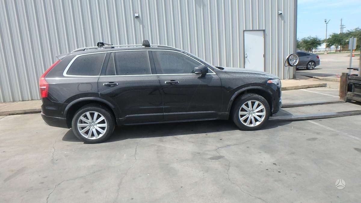Volvo XC90 dalimis