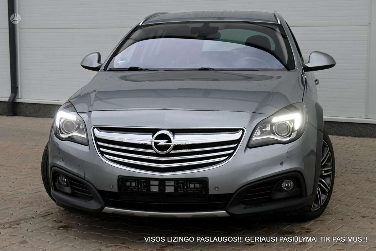 Opel Insignia 2013 — rear view