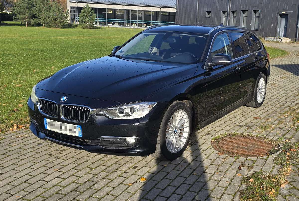 BMW 320