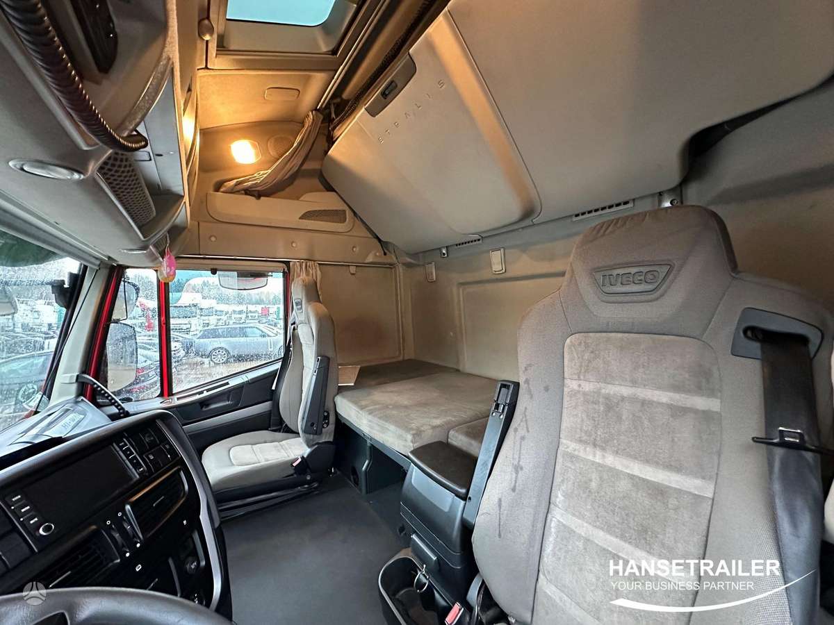 Iveco AS440T/P, 2 спальных места
