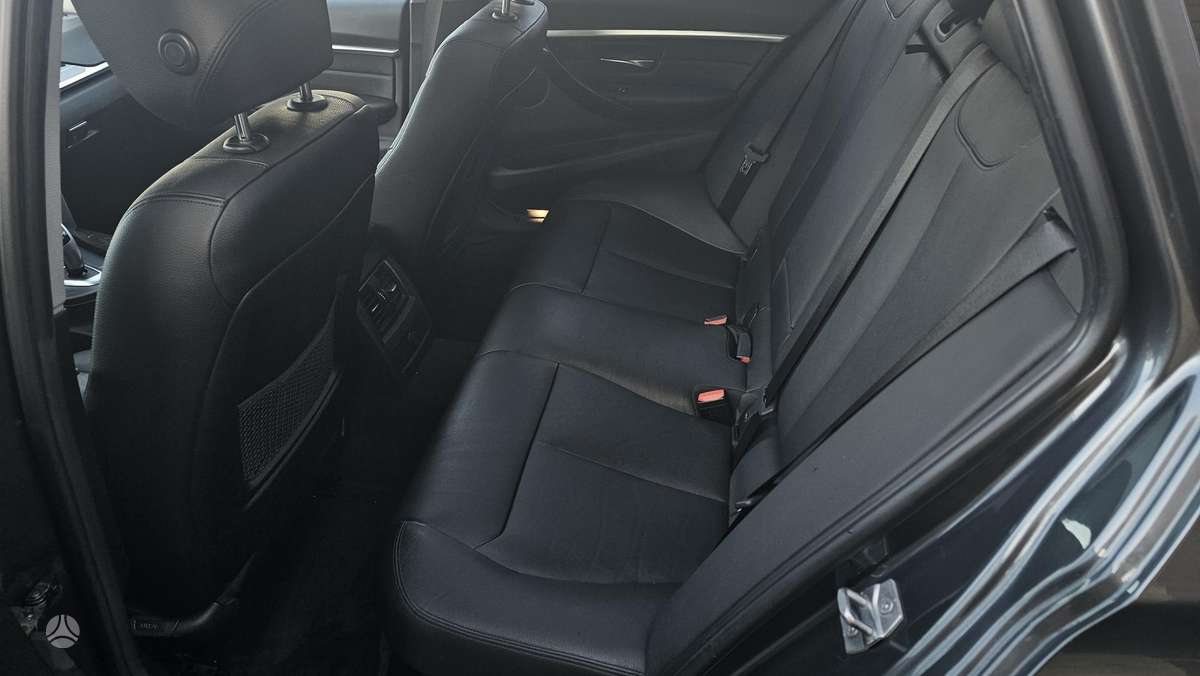 BMW 320, 2.0 l., wagon
