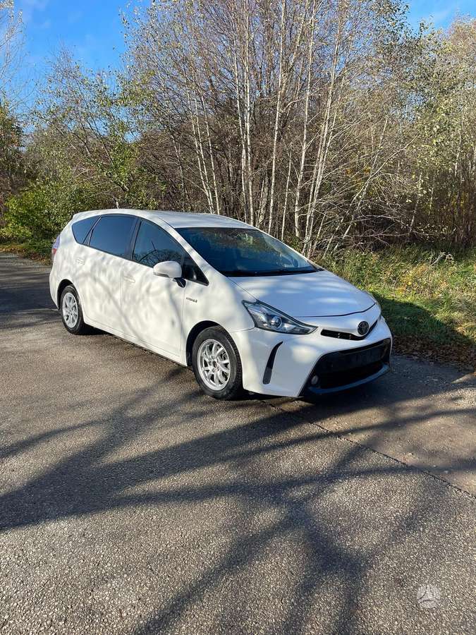 Toyota Prius+
