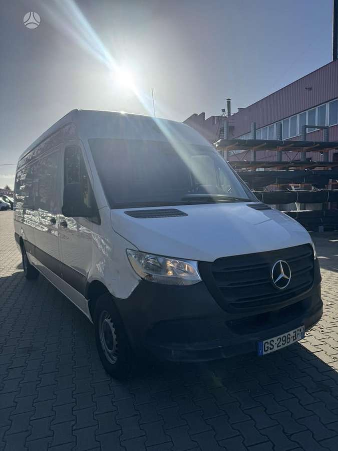 Mercedes-Benz Sprinter