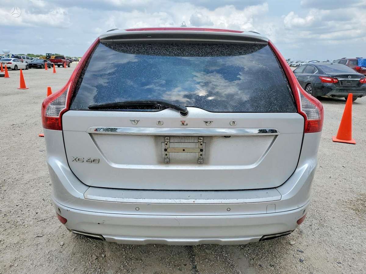 Volvo XC60 for parts