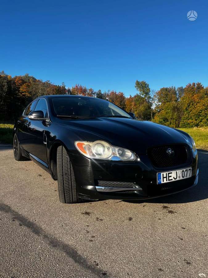 Jaguar XF