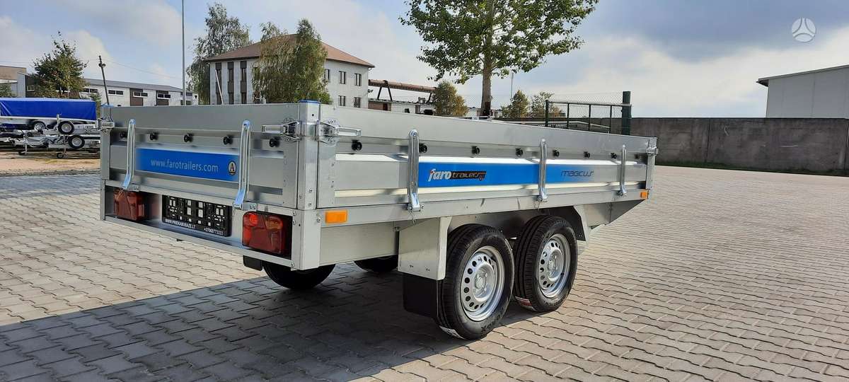Faro Magicus 300, passenger car trailers