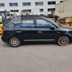 Kia Carens dalimis