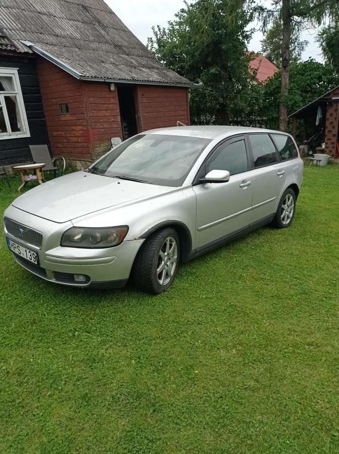 Volvo V50