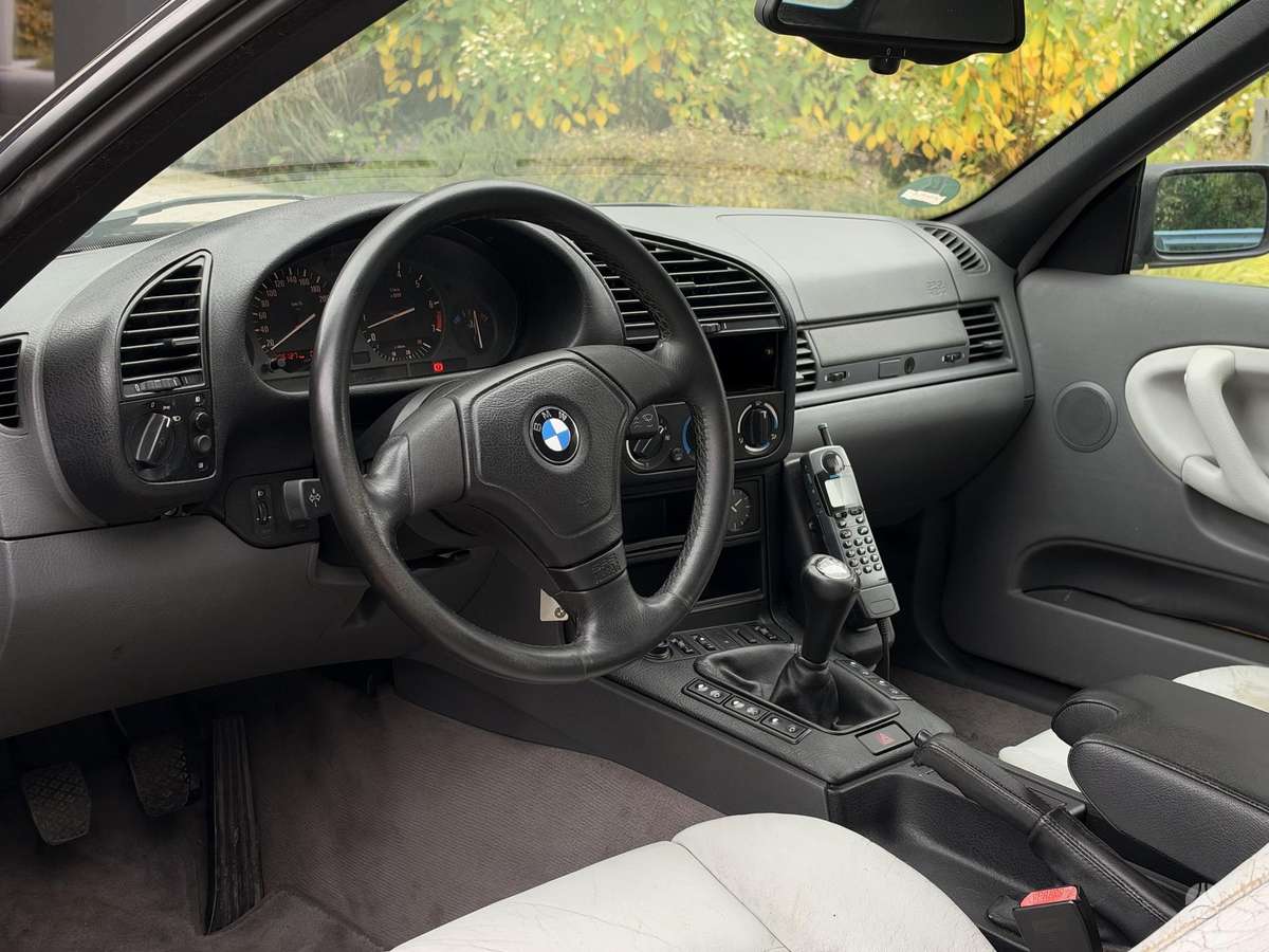 BMW 320, 2.0 l., Кабриолет