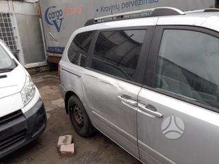 Kia Carnival по частям