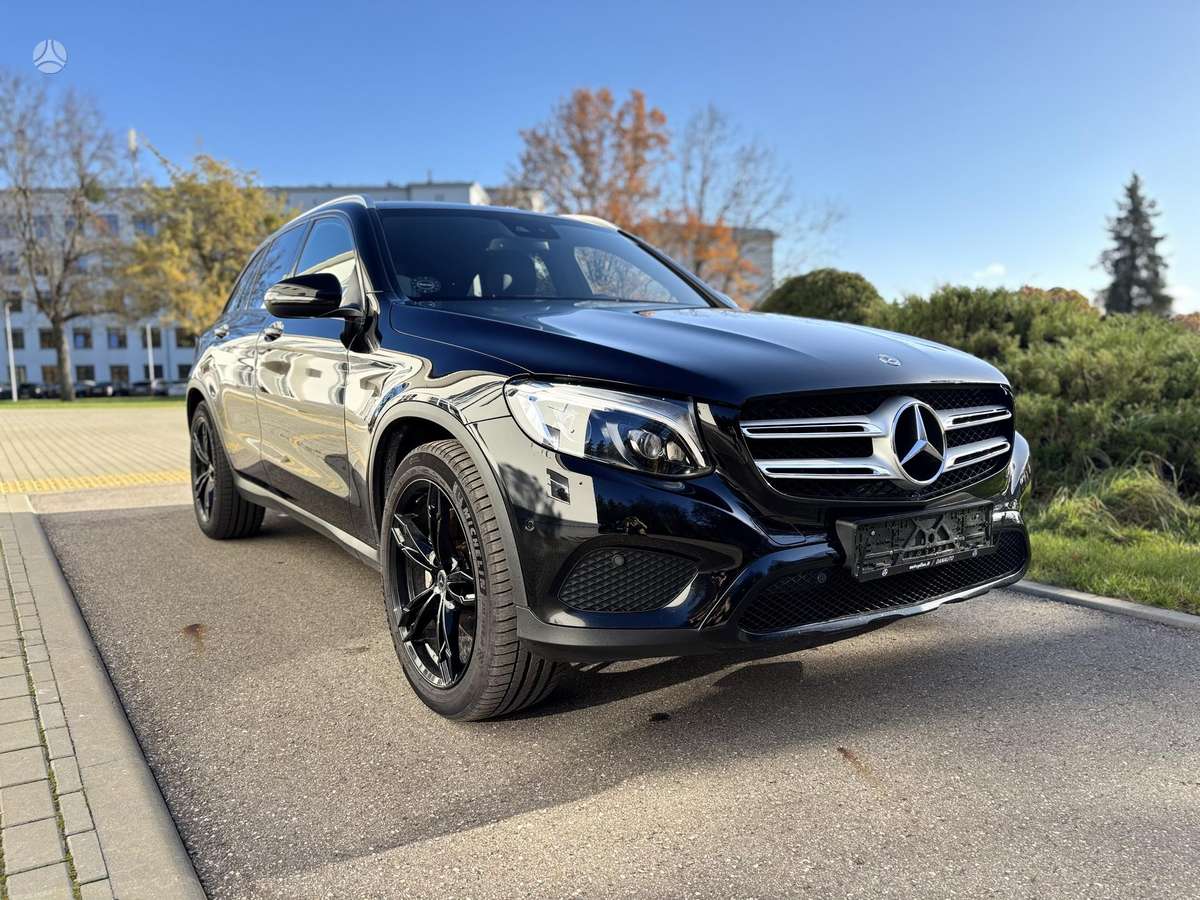 Mercedes-Benz GLC220