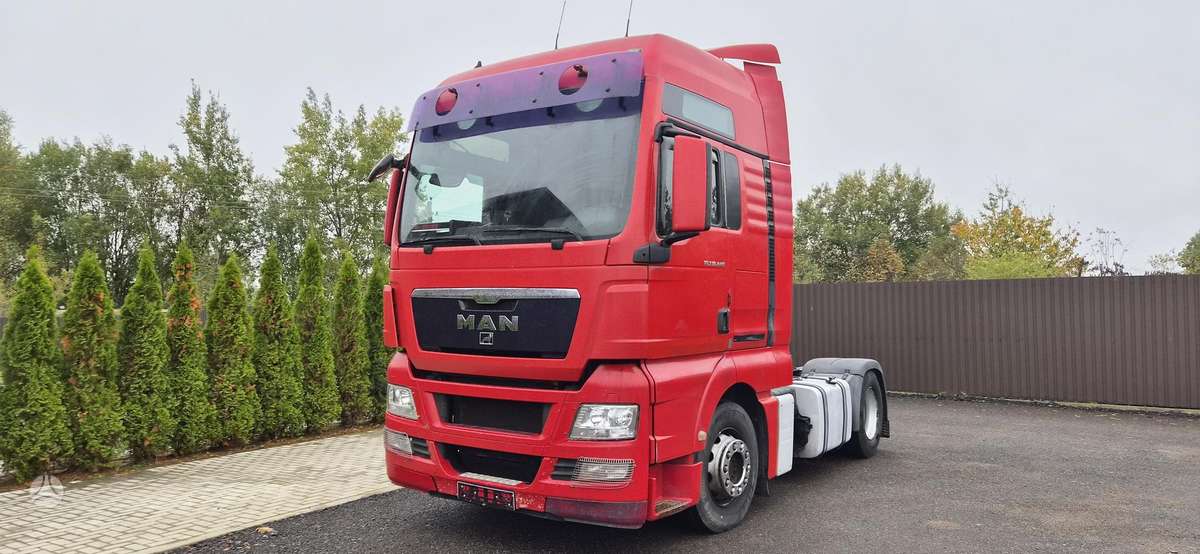 MAN TGX 18.440, 2 спальных места