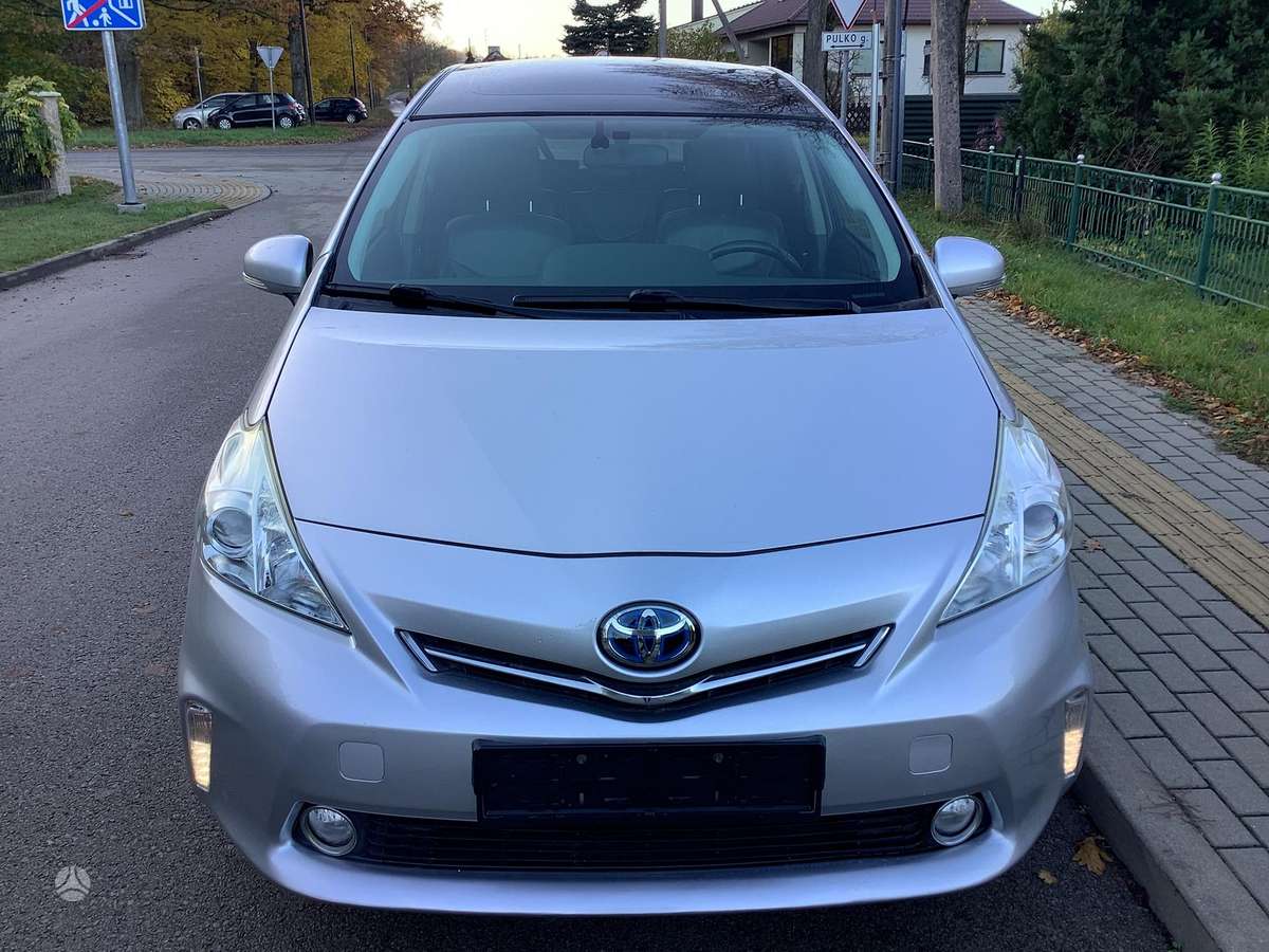 Toyota Prius+