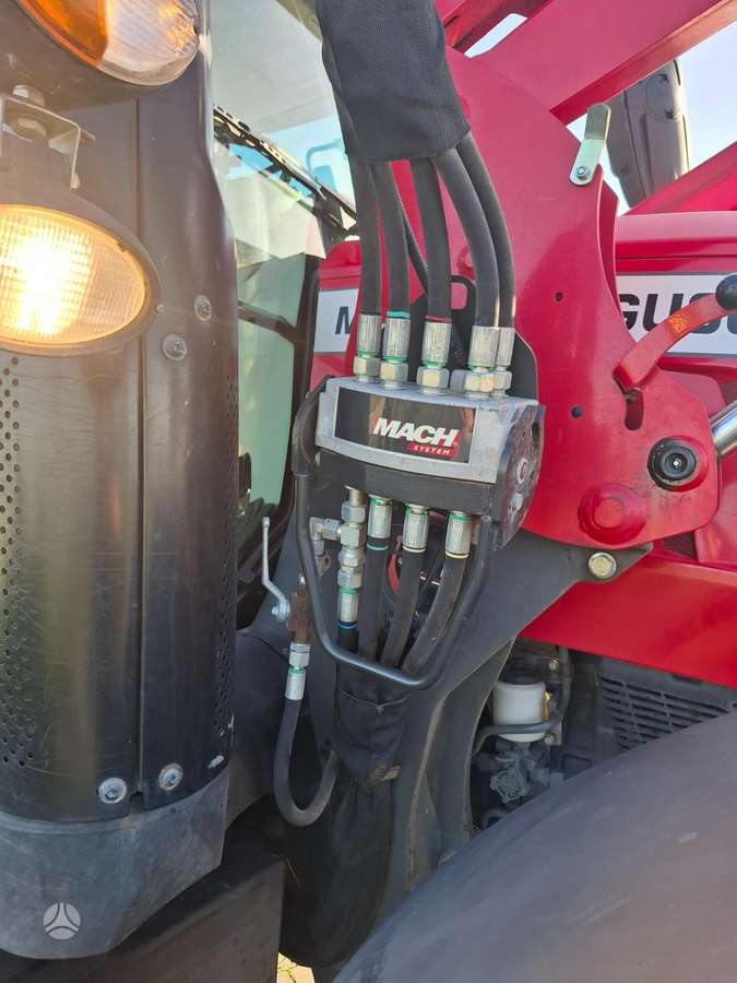 Massey Ferguson 6713S, тракторы