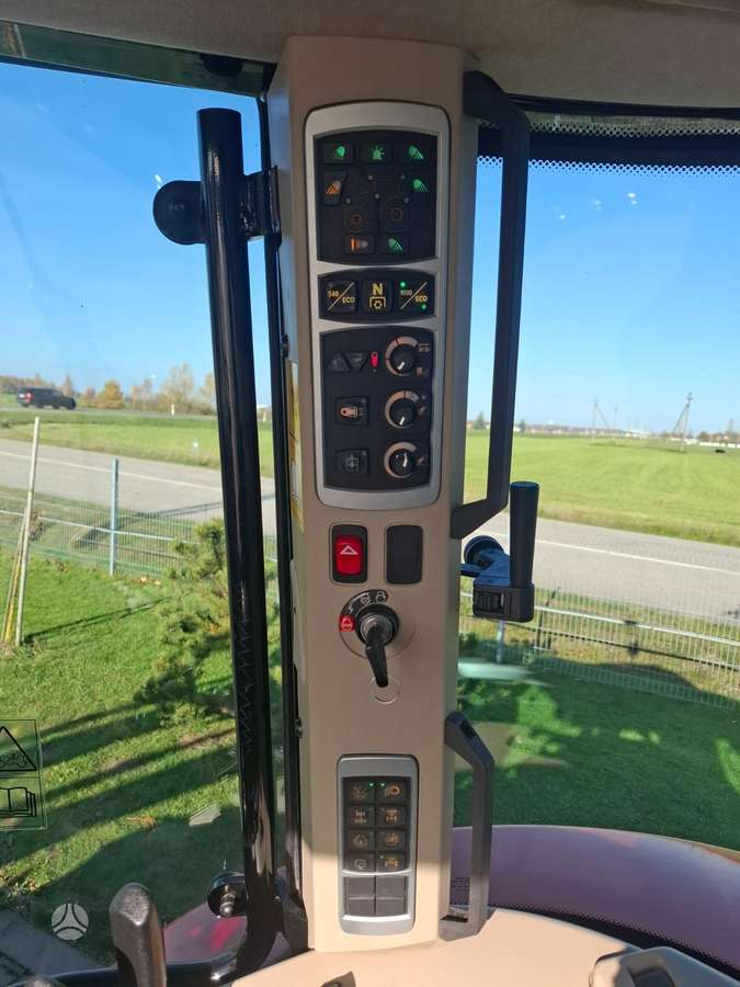 Massey Ferguson 6713S, тракторы