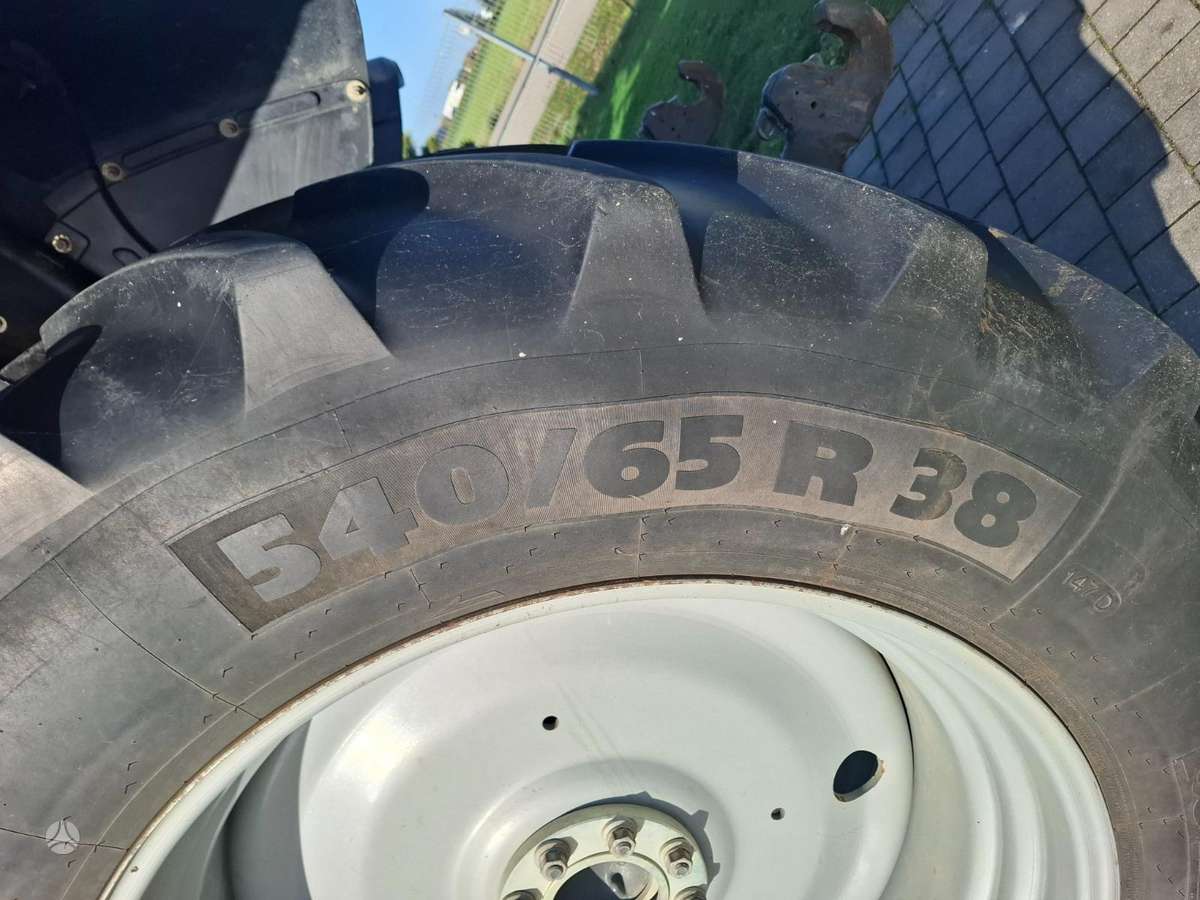 Massey Ferguson 6713S, тракторы