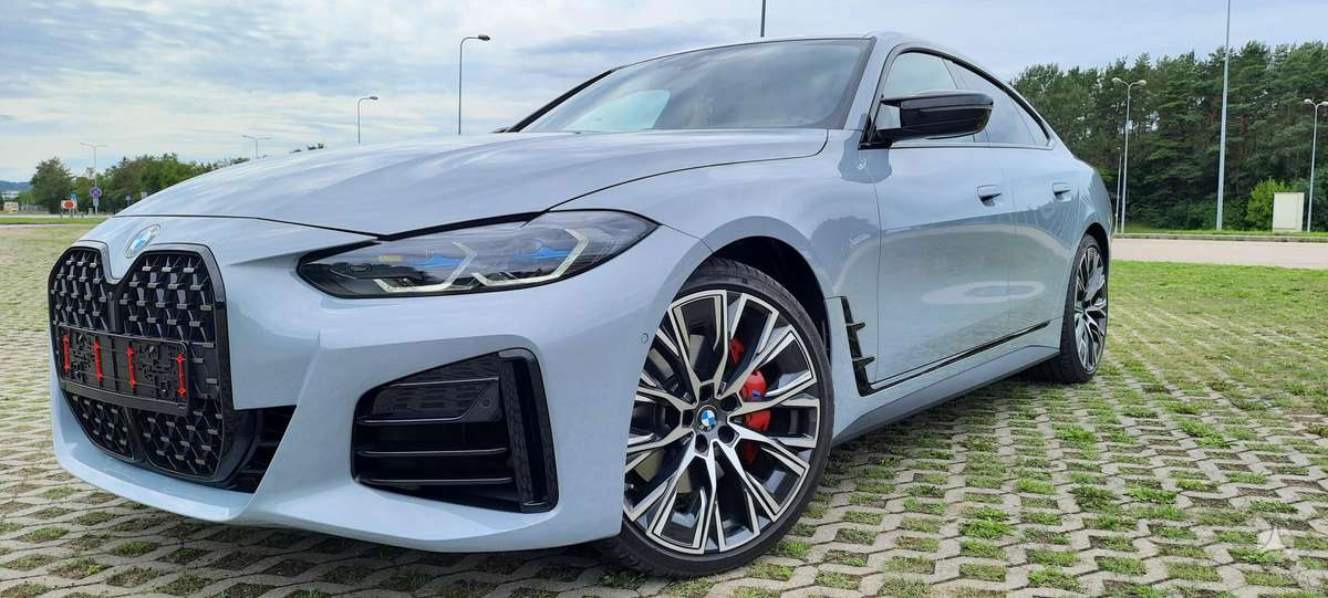 BMW M440