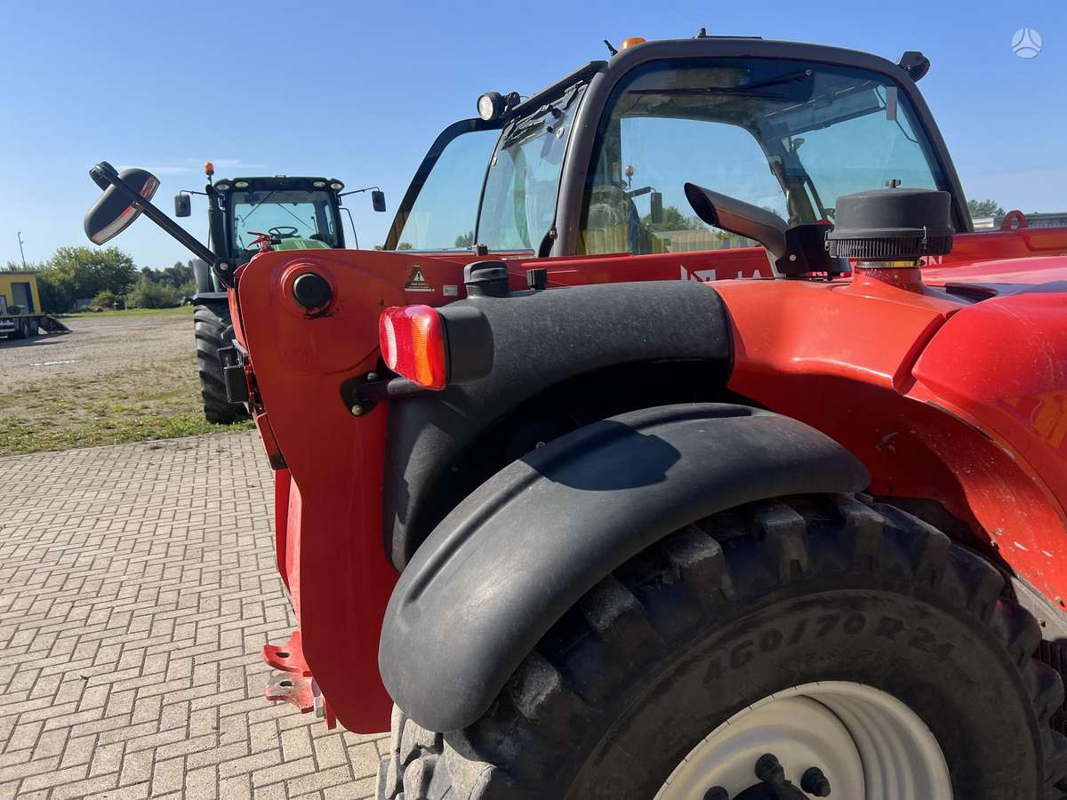 Manitou 732, self-propelled loaders