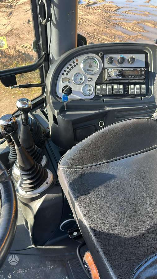 JCB 3CX, excavator loader
