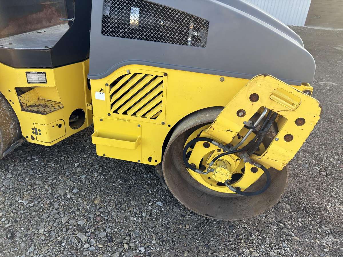 Bomag BW120, vibro technika